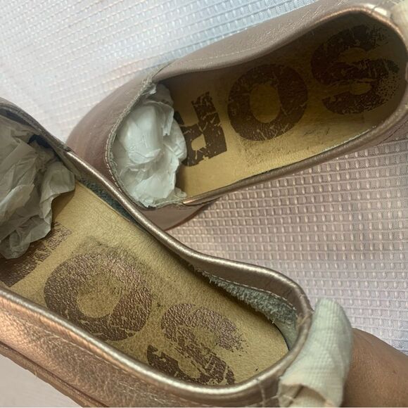 SOREL Women's Ella Slip-On Flats Size 75 in Rose Gold - Picture 8 of 11